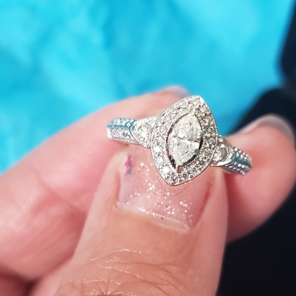 ⭐SOLD ⭐ Natural Diamond Ring set - 14K - Picture 8 of 17